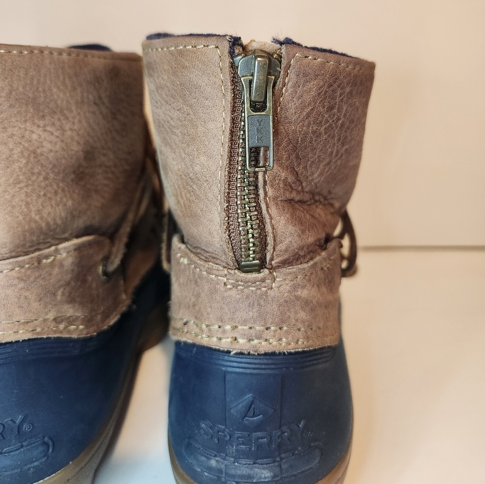 Used Sperry Women's Duck boots size 7 1/2 - Picture 10 of 16